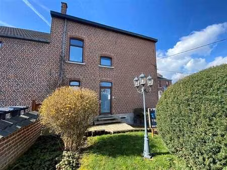 centre de grez - entree privee - petit immeuble 2 unités