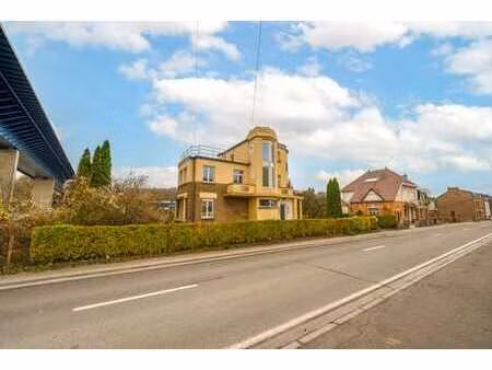 maison de caractere avec de multiples possibilites