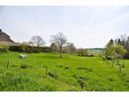 terrain à batir avec vue dégagée sur les campagnes !