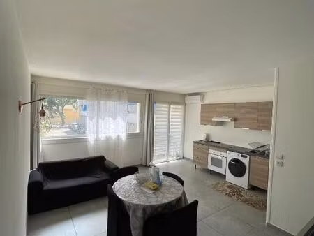 location appartement 1 pièce 40 m² à avignon (84000)