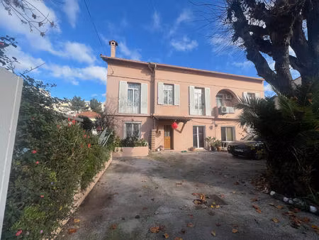 vente maison 15 pièces 360 m² toulon (83000)