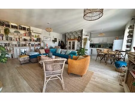 appartement vauvert 100.74 m² t-4 à vendre  234 000 €