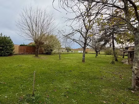 vente terrain 790 m² à blaye (33390)  55 000 €