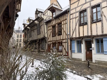 appartement-maison à pans de bois-le bouchon de champagne