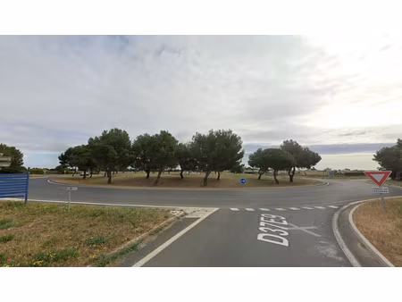 lot de 9 parkings extérieurs valras-plage