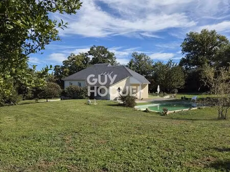 nouveau prix – maison familiale avec piscine au cœur de rignac 165 m2 hab terrain 3152 m2