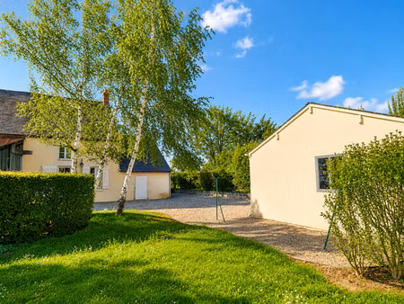 maison en pierres rénovée avec jardin et garage  à 5 minutes