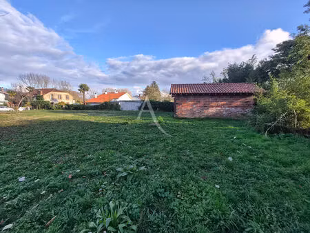 vente terrain  941.00m²  villeneuve