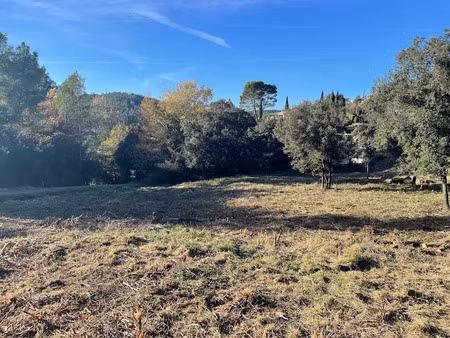 vente terrain 930 m² à taradeau (83460)  174 000 €