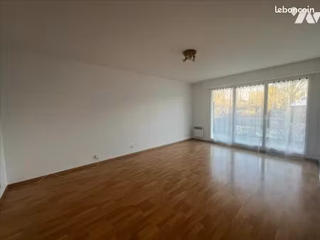 appartement 3 pièces 69 m²