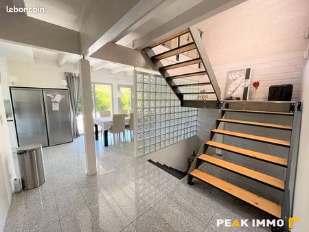 maison 5 pièces 165 m²