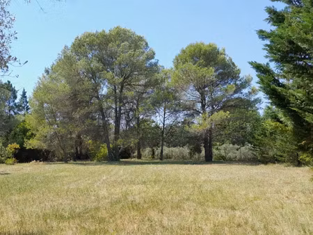 vente terrain 1686 m² à le val (83143)  155 000 €