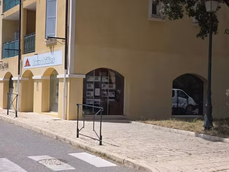 vente locaux professionnels 50 m² à plan-d'aups-sainte-baume (83640)  165 000 €