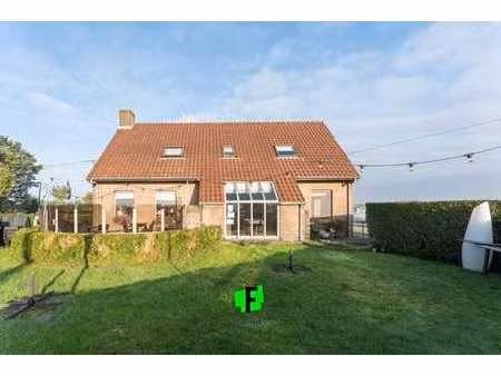 propriété commerciale avec installations résidentielles dan…