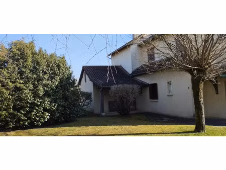 vente locaux professionnels à biars-sur-cère (46130)  237 500 €