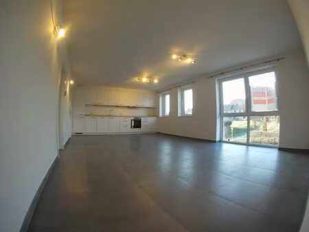 immeuble de rapport - 10 app 2ch + 2 penthouses 2ch   àpd 3m