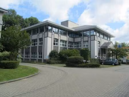 superbe plateau de bureaux de 400m²