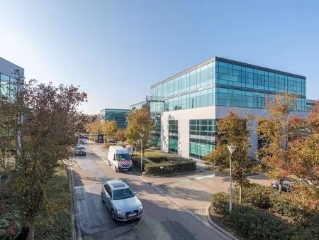 bien professionnel à louer à vilvoorde € 3.990 (lj9m0) - panorama b2b brussel kantoren | z