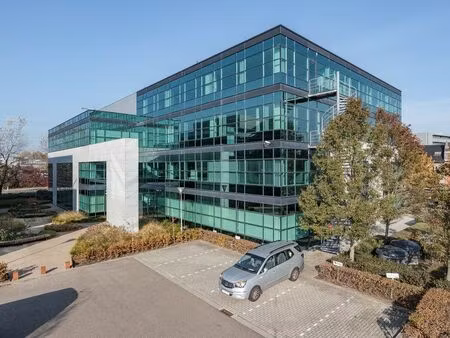 bien professionnel à louer à vilvoorde € 6.407 (lj9ly) - panorama b2b brussel kantoren | z