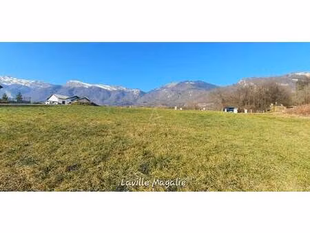 terrain constructible viabilisé à vendre