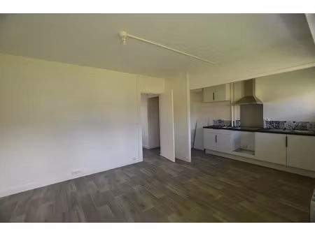 location appartement 2 pièces 39 m² à louviers (27400)  529 €