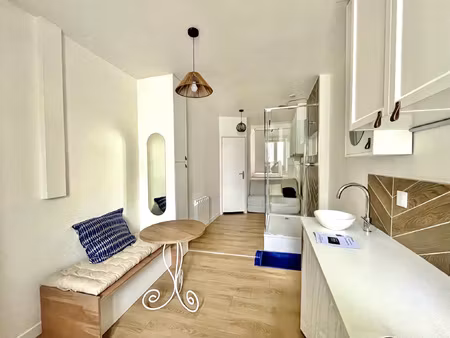 a louer - studio rénové au calme rue maréchal joffre à nante