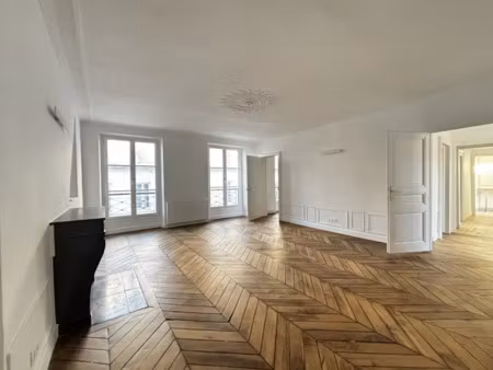5 bureaux rénovés - double vitrage - parquet - calme
