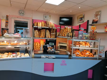 sud de vienne fond de commerce boulangerie -pâtisserie - épi