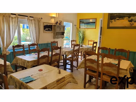 charmant bar/tabac/restaurant-arriere pays nicois