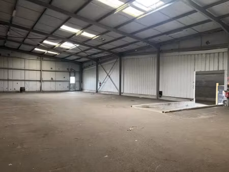 local d'activité à louer 38 150 sonnay