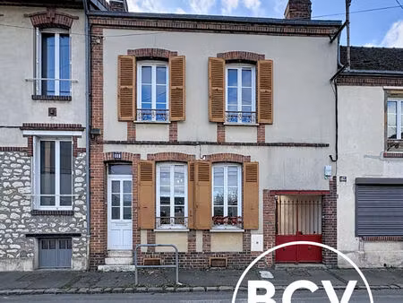 chartres - gabriel péri - maison de ville de 85 m²