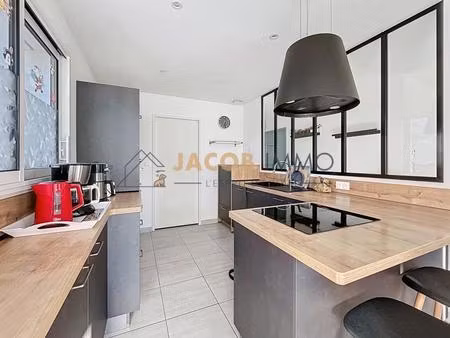 plain-pied 94 m² accessible pmr avec carport et atelier