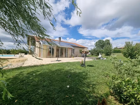 caussade : maison d'environ 160m2   terrain 1600 m2  avec pi