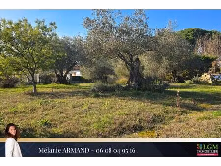 générac (30) – terrain constructible d'environ 530 m²  hors lotissement