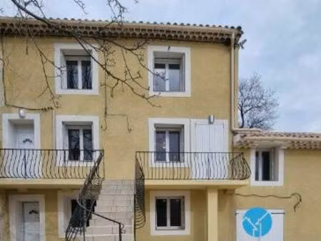 immeuble 180 m² roquemaure