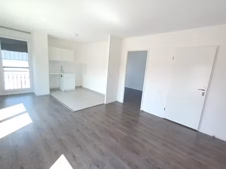 location appartement 3 pièces 59 m² à bonnières-sur-seine (78270)  992 €