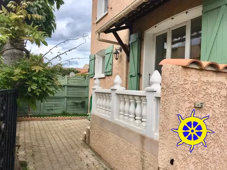 location appartement 4 pièces 77 m² à port-la-nouvelle (11210)  745 €