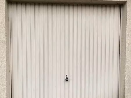 location grand box - melun