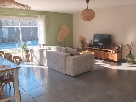 location maison marboz