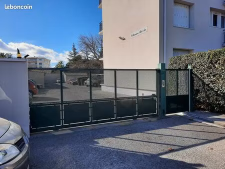 garage/box 16m² montpellier