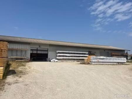 location bâtiment industriel