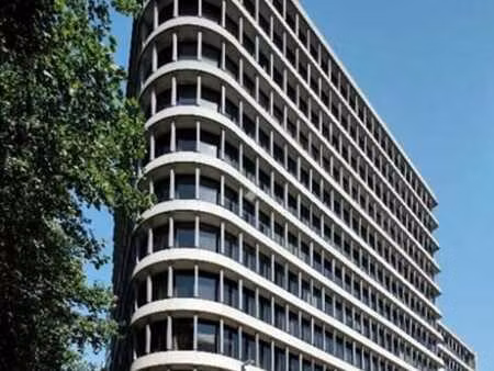 av. louise : office space with great views on the 7th floor