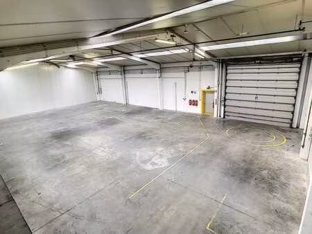 entrepôt à louer d'environ 1 260 m² à kuurne