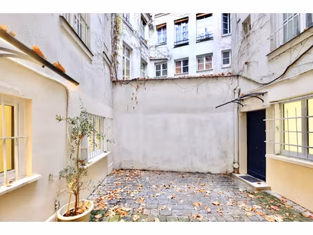 location locaux professionnels 33 m² à paris 3ème (75003)  2 000 €