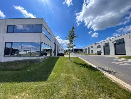 unité pme (246 m²) à vendre à charleroi