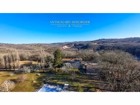 domaine de caractère et ses 3 gîtes