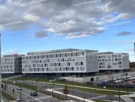 a louer - bureaux - rennes est - 2 026 m²