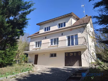 maison individuelle - 136 m²