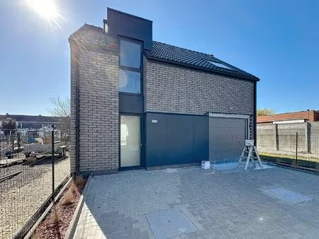 maison à louer avec terrasse et jardin   estaimpuis (vbd69844)