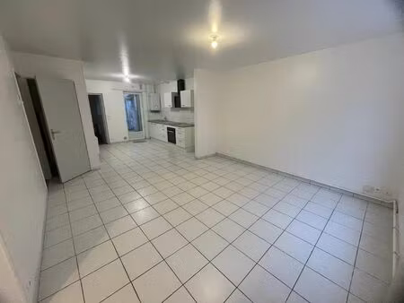location maison 3 pièces 63 m2 à saint-quentin